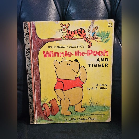 Walt Disney's Winnie-the-Pooh and Tigger Vintage Hardcover Book - Picture 1 of 4